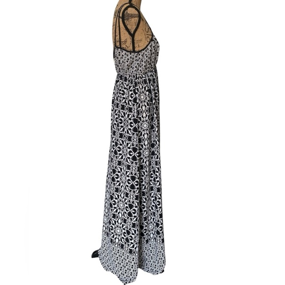 Dex Black White Graphic Print Empire Waist Sleeveless Flowy Maxi Dress Medium - Picture 7 of 14